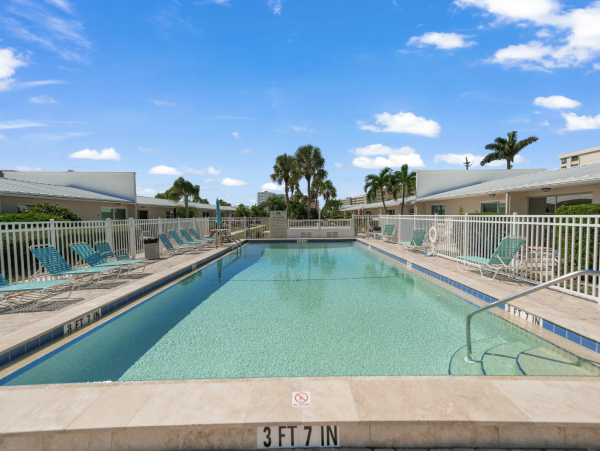 Siesta Key Beach Condo Two Bedrooms Two Bathroom Sleeps 6